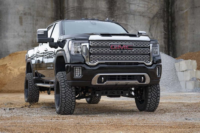 7 Inch Lift Kit
Chevy/GMC 2500HD/3500HD 4WD (20-25)